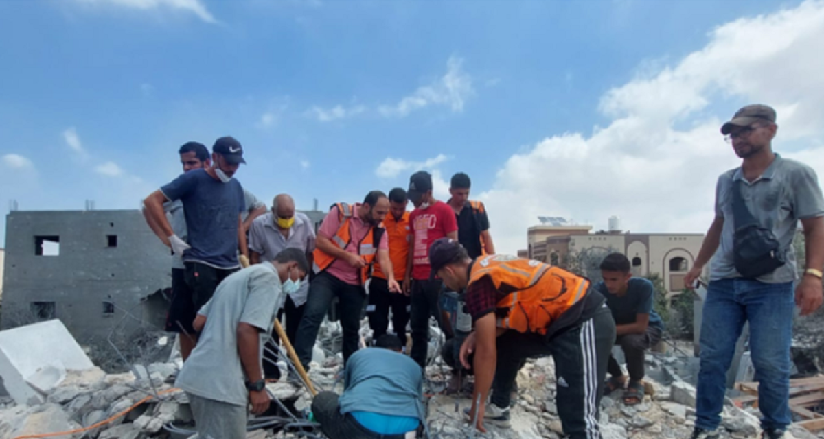 4 شهداء في غارة للاحتلال على شقة سكنية في حي النصر بغزة